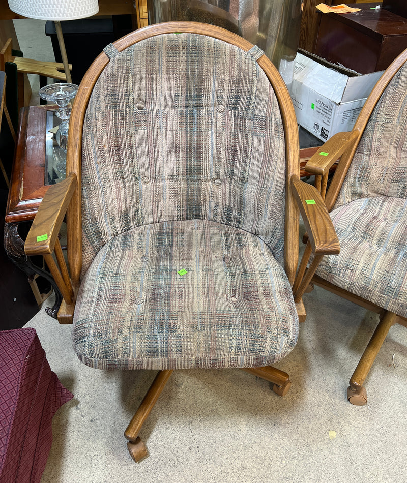 Vintage Swivel-Tilt Rolling Caster Chair