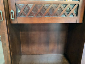 Cherry Finish Mahogany Hutch