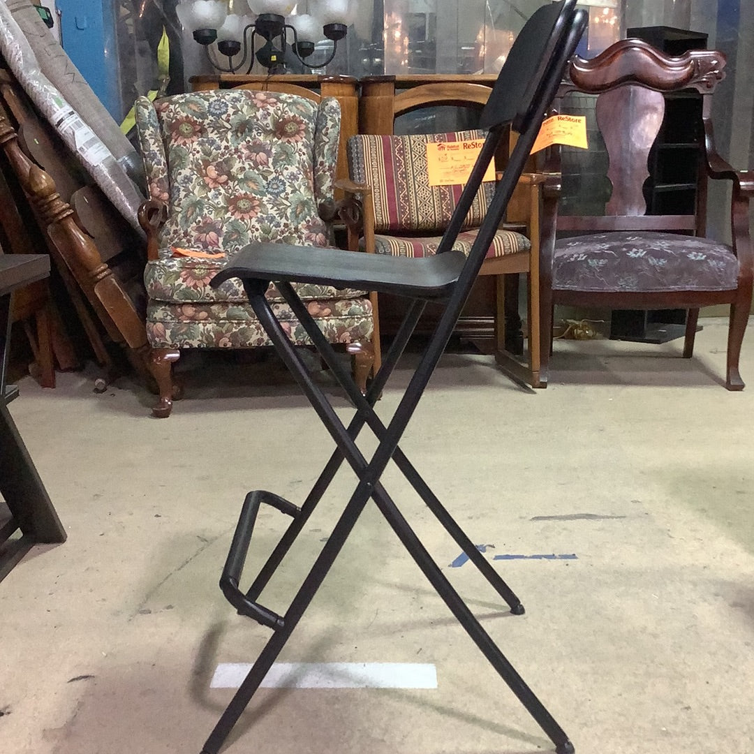 Minimalist High Dining Chair – Habitat for Humanity Greater Ottawa ReStore