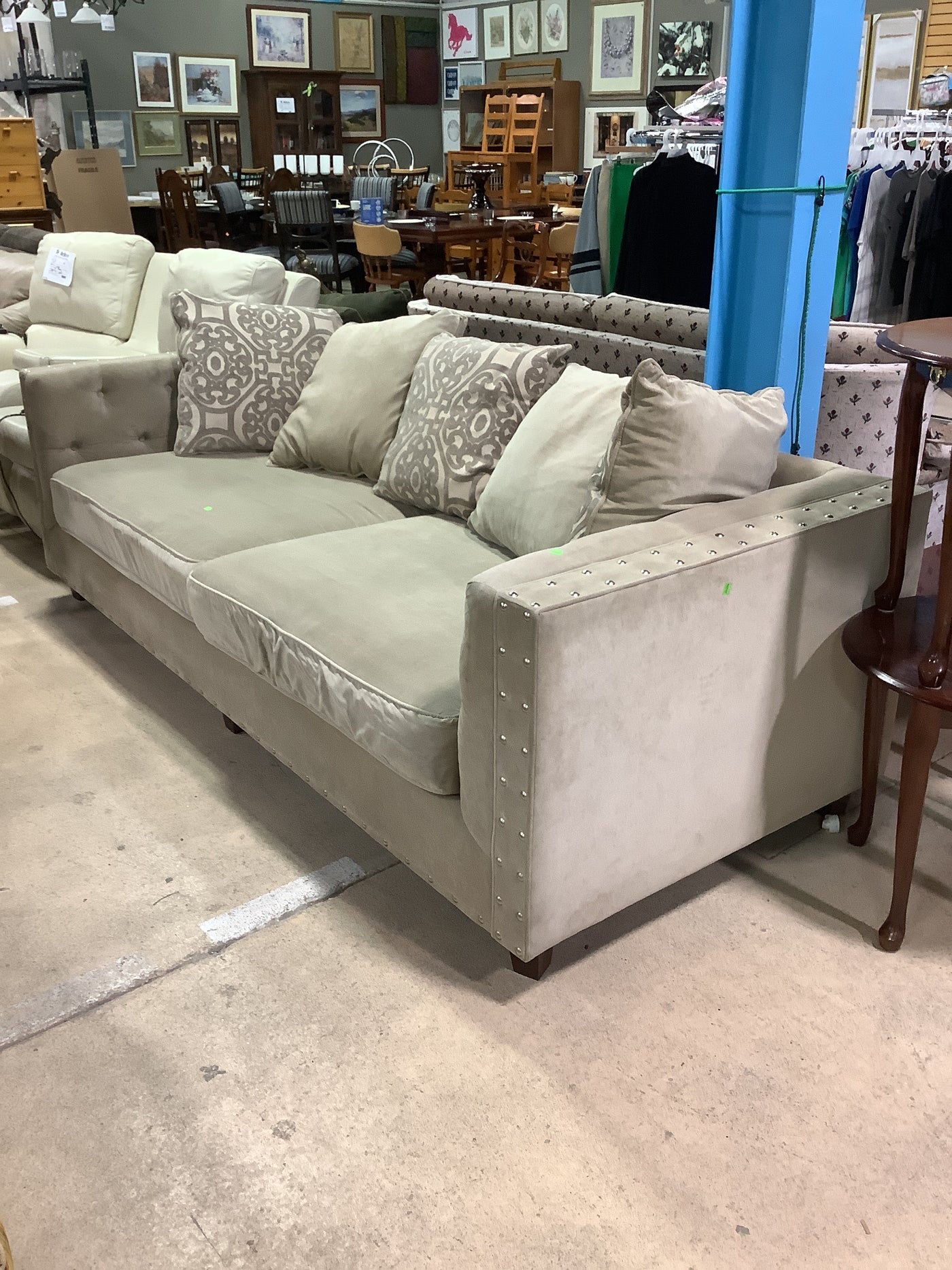 Raymour & Flanigan Sofa Habitat for Humanity Greater Ottawa ReStore