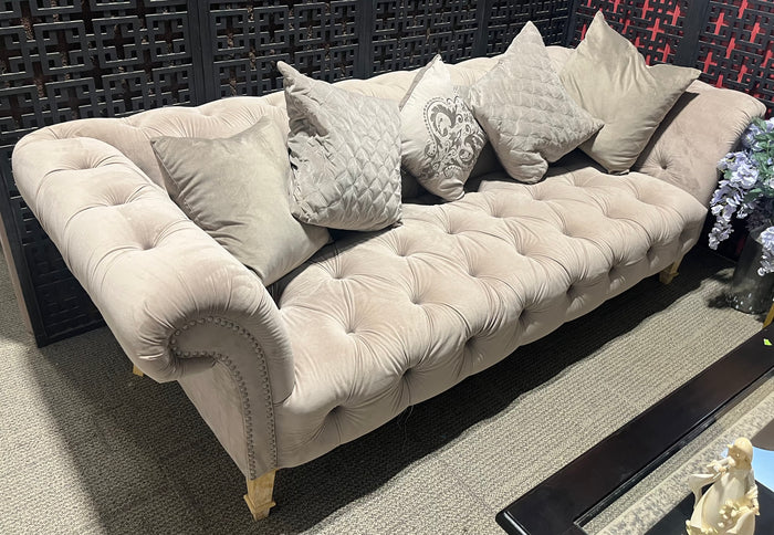 Luxe Tufted Velvet Chesterfield Sofa