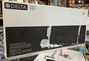 Delta Trinsic 15.69-in 1-Handle Matte Black Kitchen Faucet