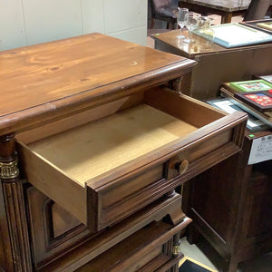 Solid Wood Traditional Nightstand