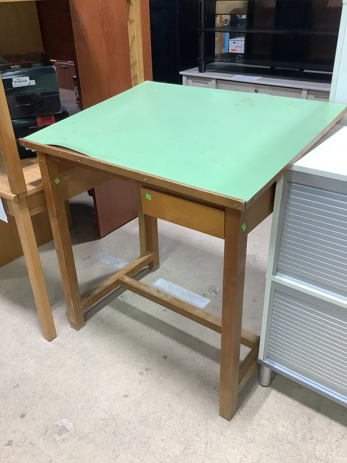 Green Art Desk
