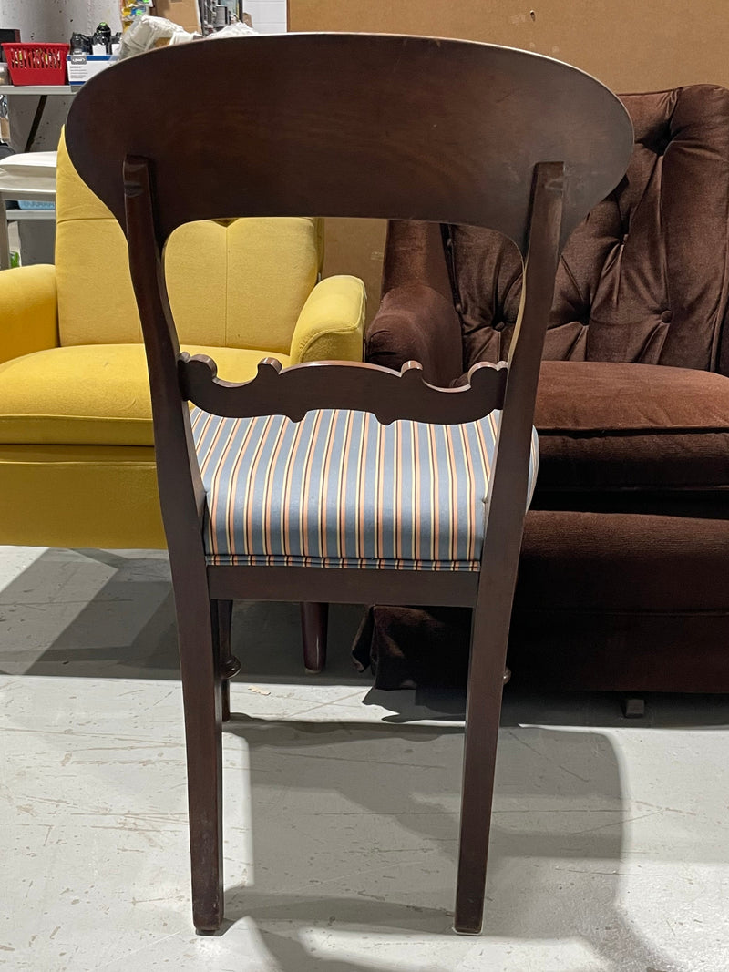 Vintage Victorian-style Balloon Back dining chair
