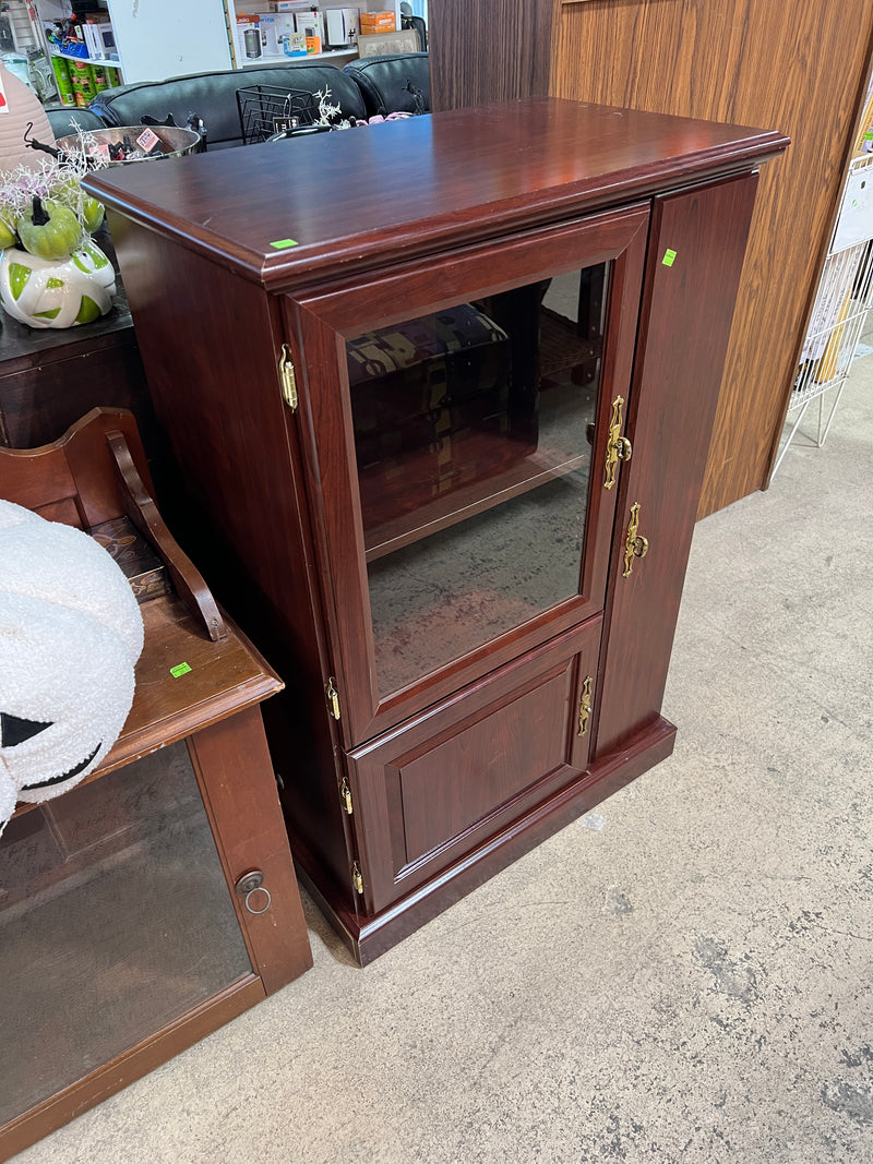 Sauder Heritage Hill Audio Cabinet – Classic Cherry Finish