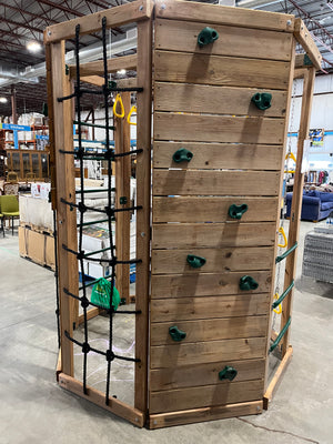 Pre-built Cliffhanger Playset