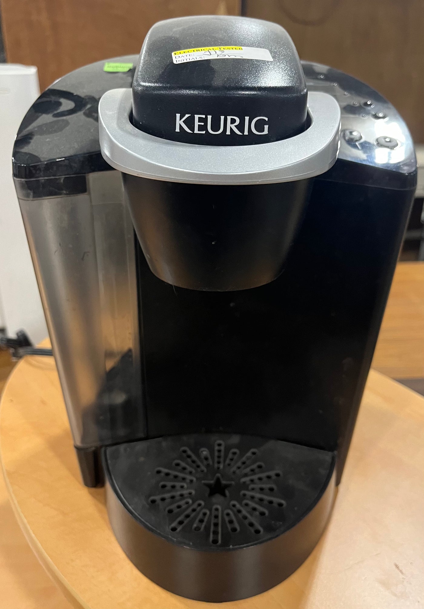 Keurig Single Cup Brewing System Coffee Maker B40 Habitat for Humanity Greater Ottawa ReStore