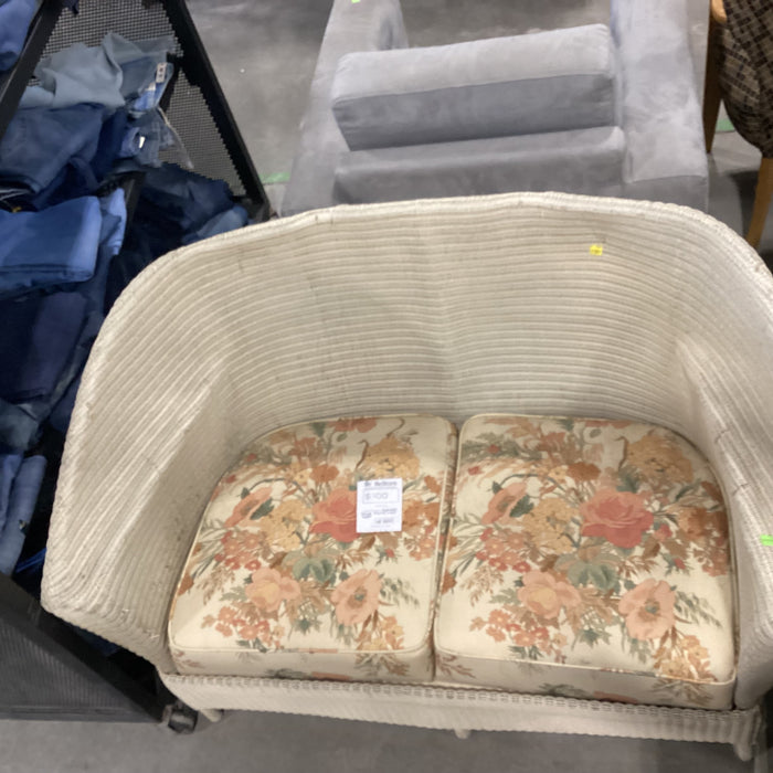 Autumn Stye Floral Loveseat