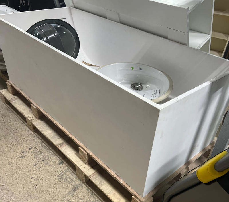 Rectangular Freestanding Bathtub