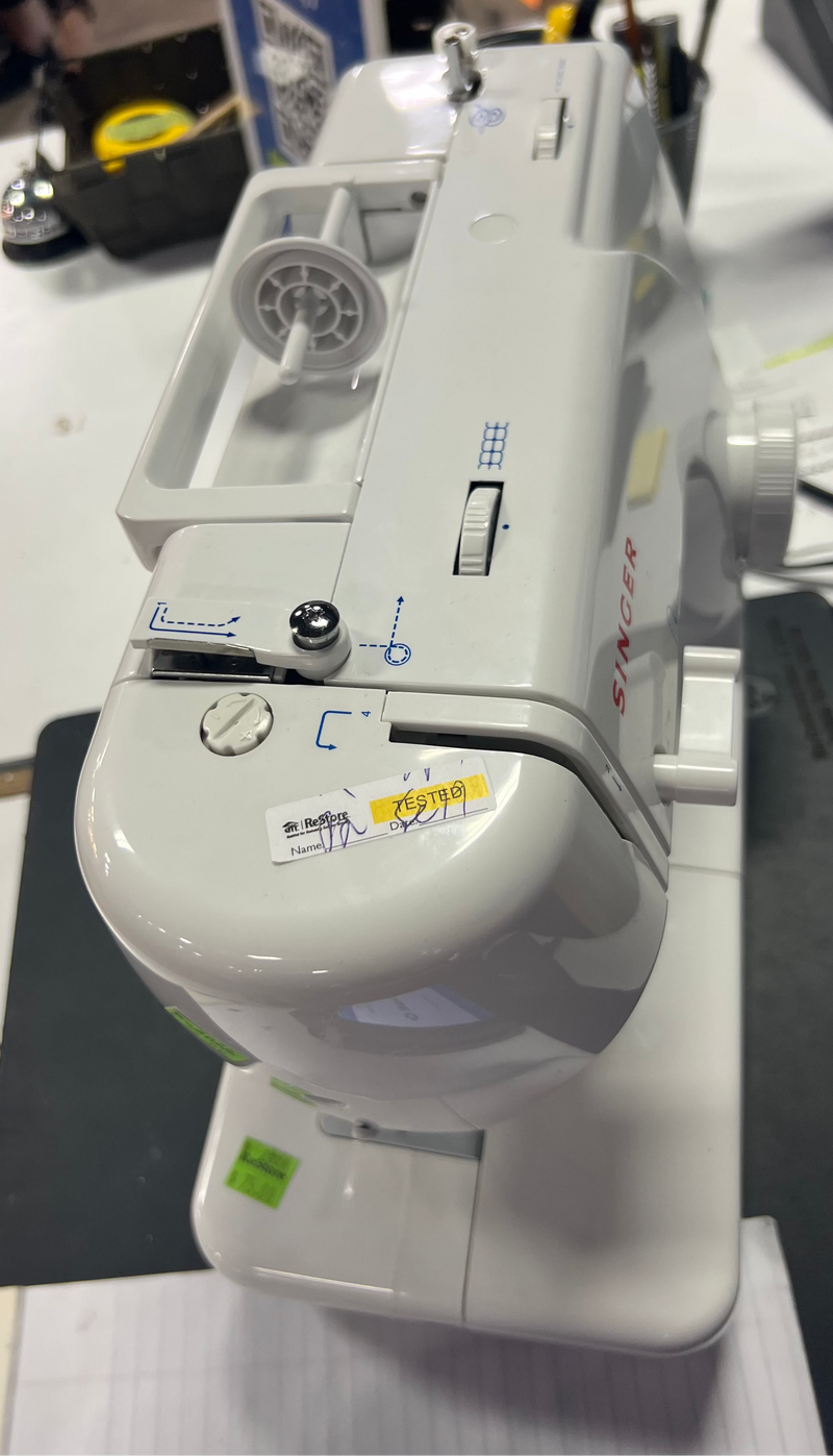 Singer 1507 Sewing Machine