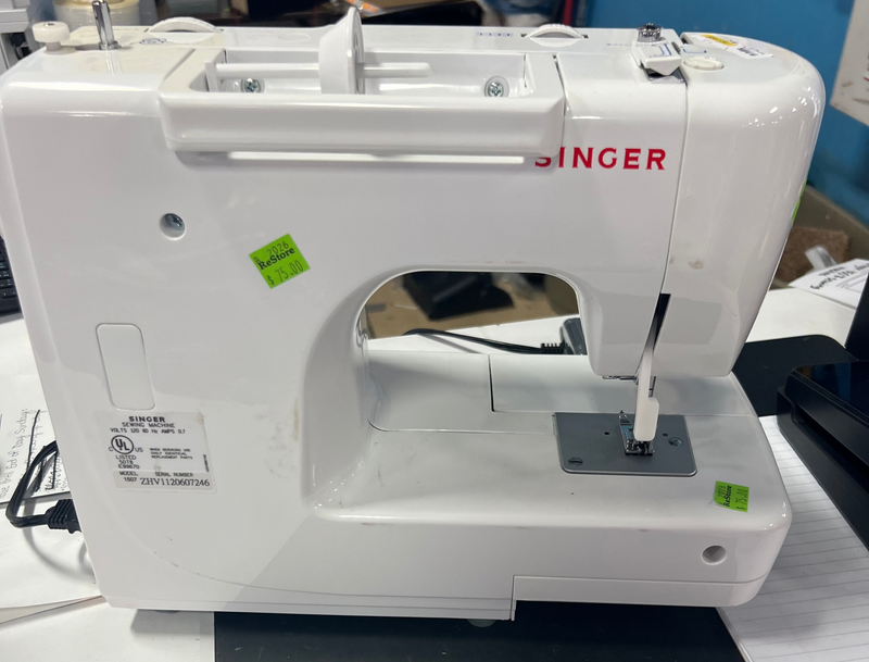 Singer 1507 Sewing Machine