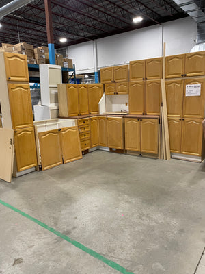 Honey Coloured Raised - Panel Kitchen