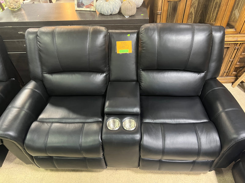 Leather Reclining Love Seat With Console In Black
