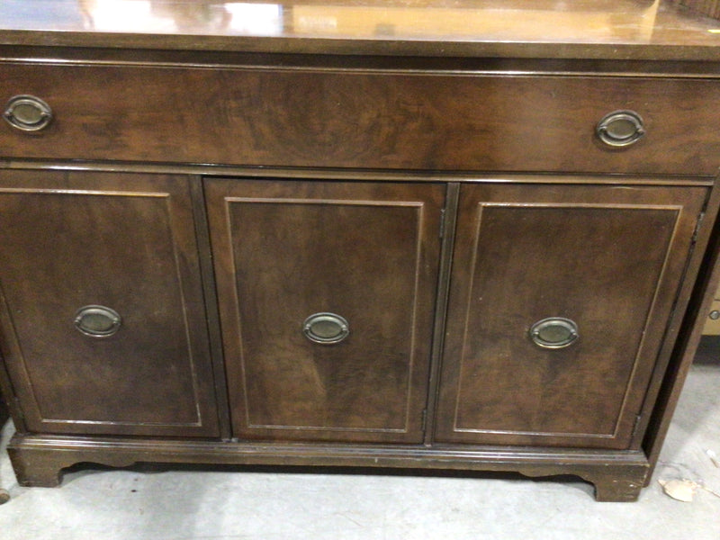 Knechtels Limited Sideboard
