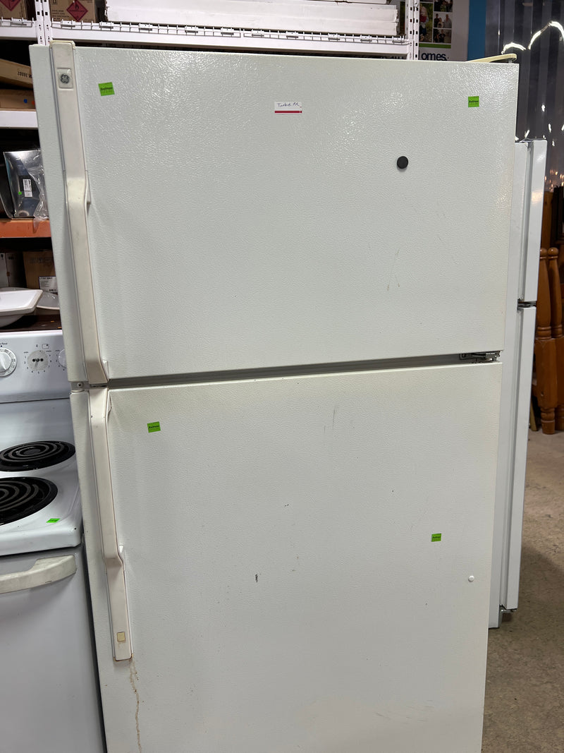 GE Top-Freezer Refrigerator – White (Model LW18JYVLW-1)