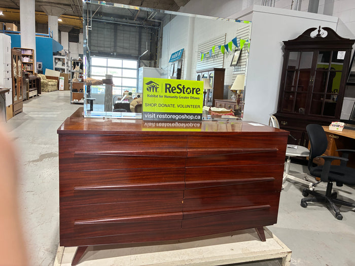 MCM Dresser