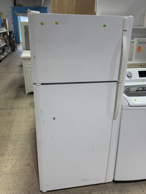 Kenmore Top-Freezer Refrigerator - White