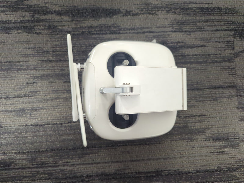 DJI PHANTOM 4 Excellent Condition (Dead Drone Battery - Costs $110 in Amazon)