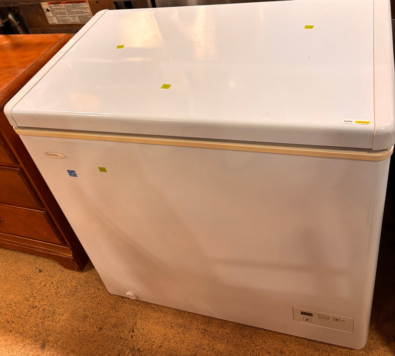 Danby White Chest Freezer