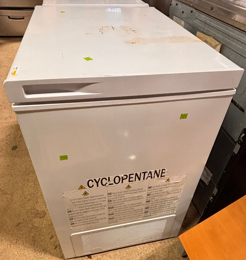 Frigidaire White Chest Freezer
