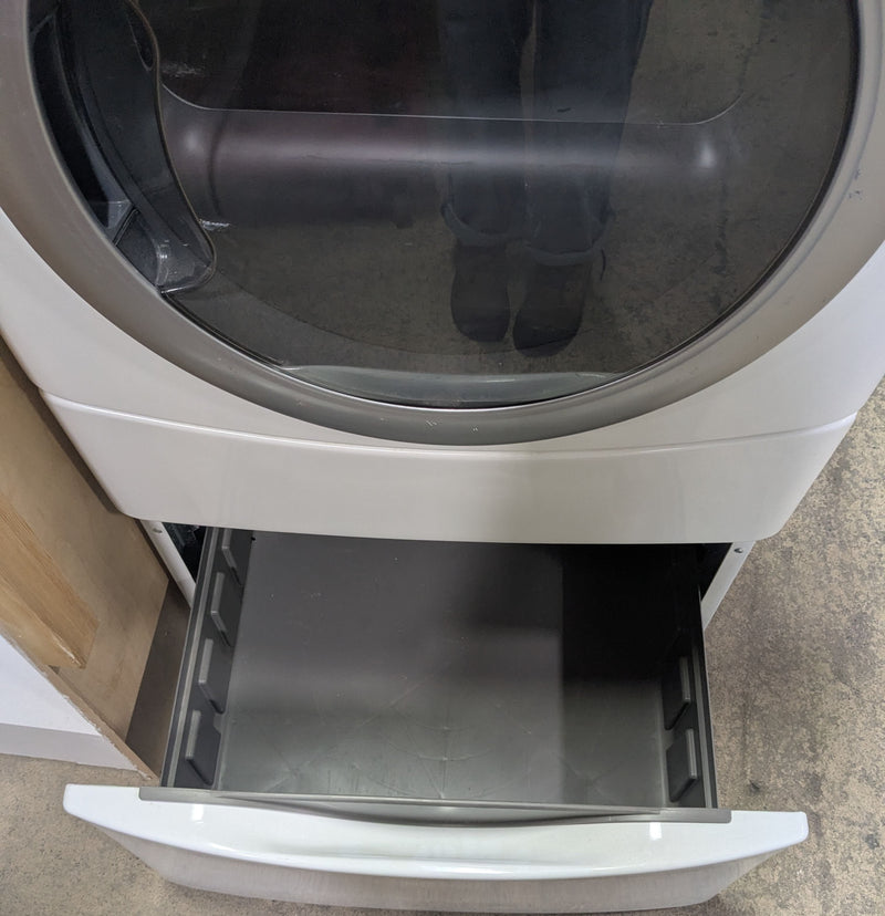 Whirlpool Front Load Gas Dryer with Laundry Pedestal