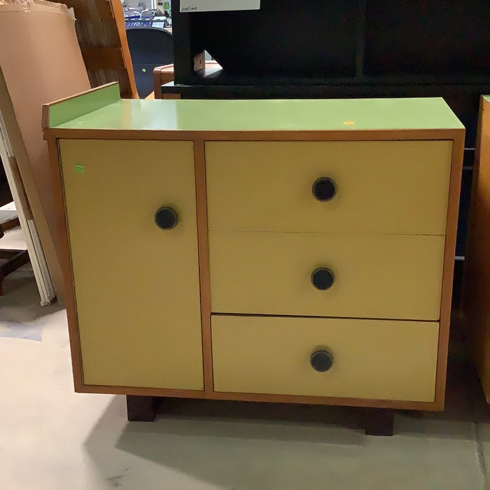 Retro European Style Side Cabinet