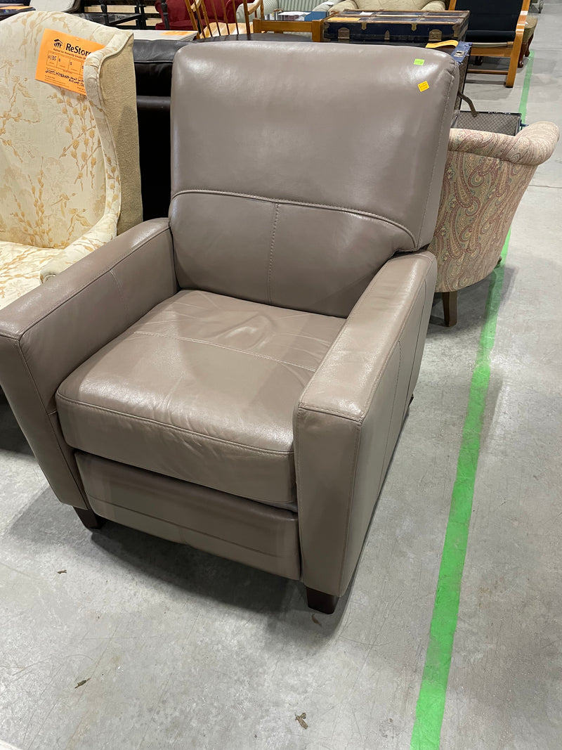 Natuzzi leather 2024 recliner costco