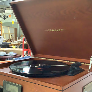 Retro Crosley Radio/Recorder/Turntable