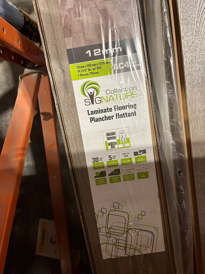 Illustration of Christmas Laminate Flooring Deals