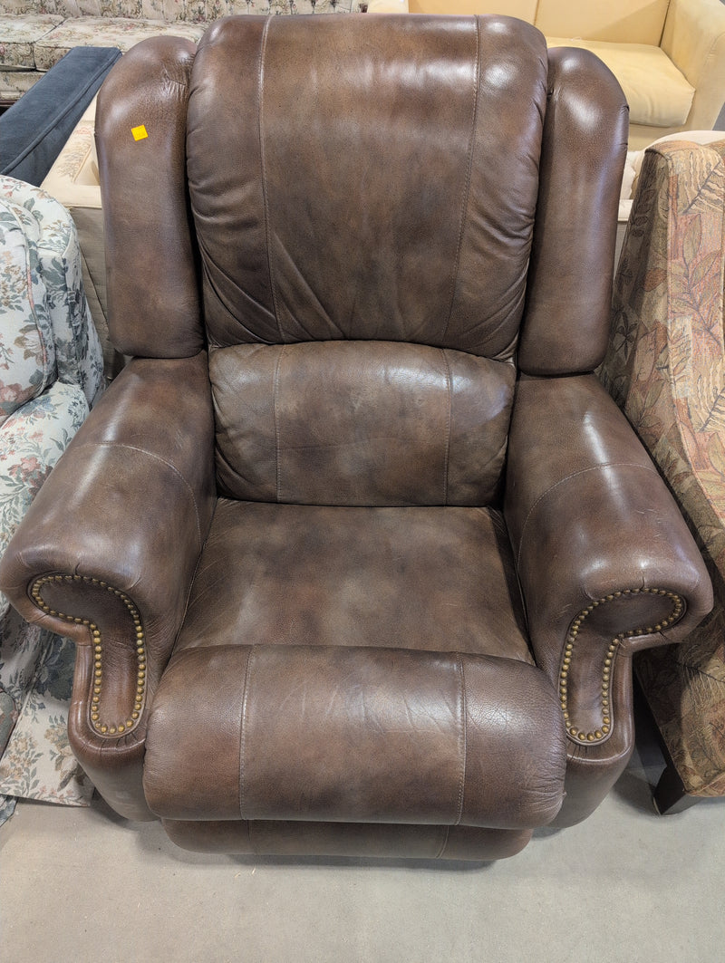 Fancy LA-Z-BOY Leather Reclining Rocking Armchair with Retractable Footrest