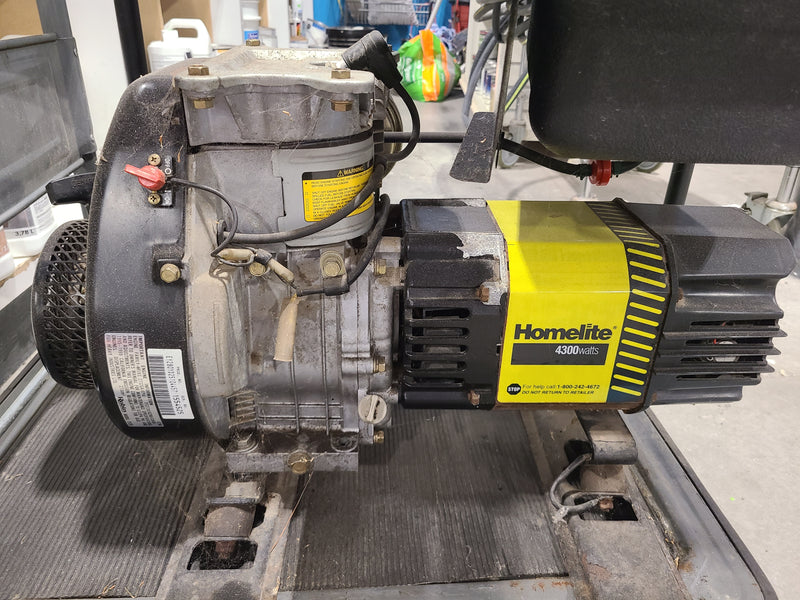 Homelite LR4300 Portable Gas-Powered Generator