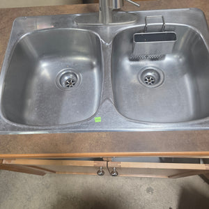 Classic Oak Kitchen with Double Sink