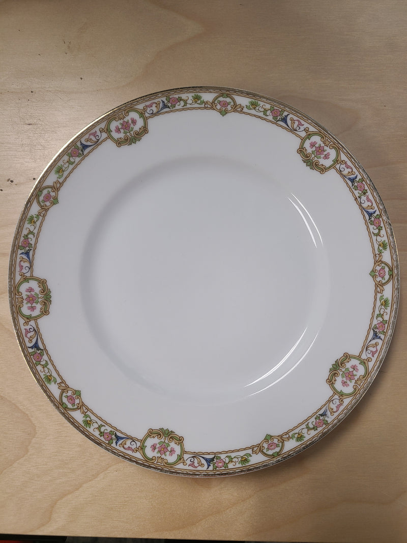 Vintage Bernardaud Limoges Fine China Dinnerware Set – "Doreen" Pattern (36 Pieces)