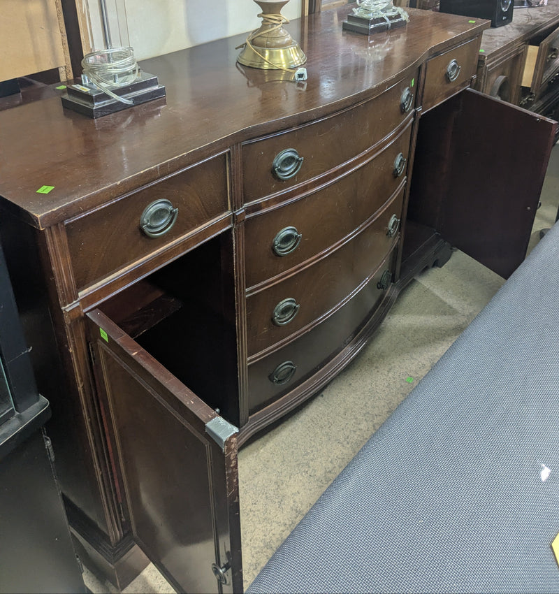 Traditional Bow Front Dresser