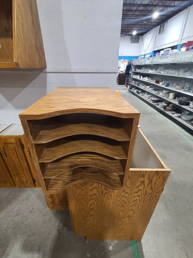 Classic Oak Raised-Panel Kitchen Cabinet Set (13 Pieces Total)