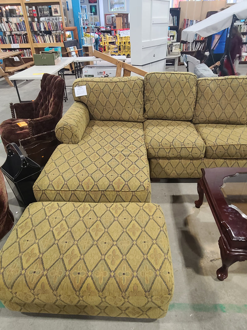 Classic Yellow & Olive Diamond-Patterned Sectional Sofa with Matching Ottoman