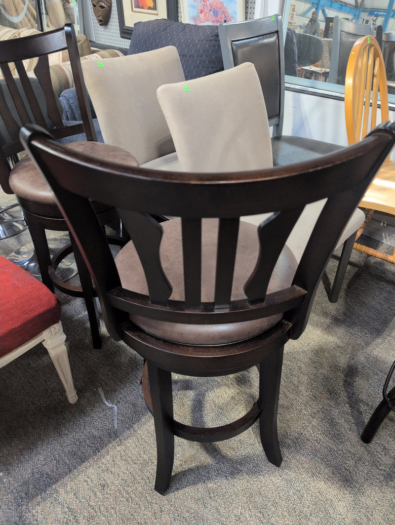 Counter Height Rotating Stool