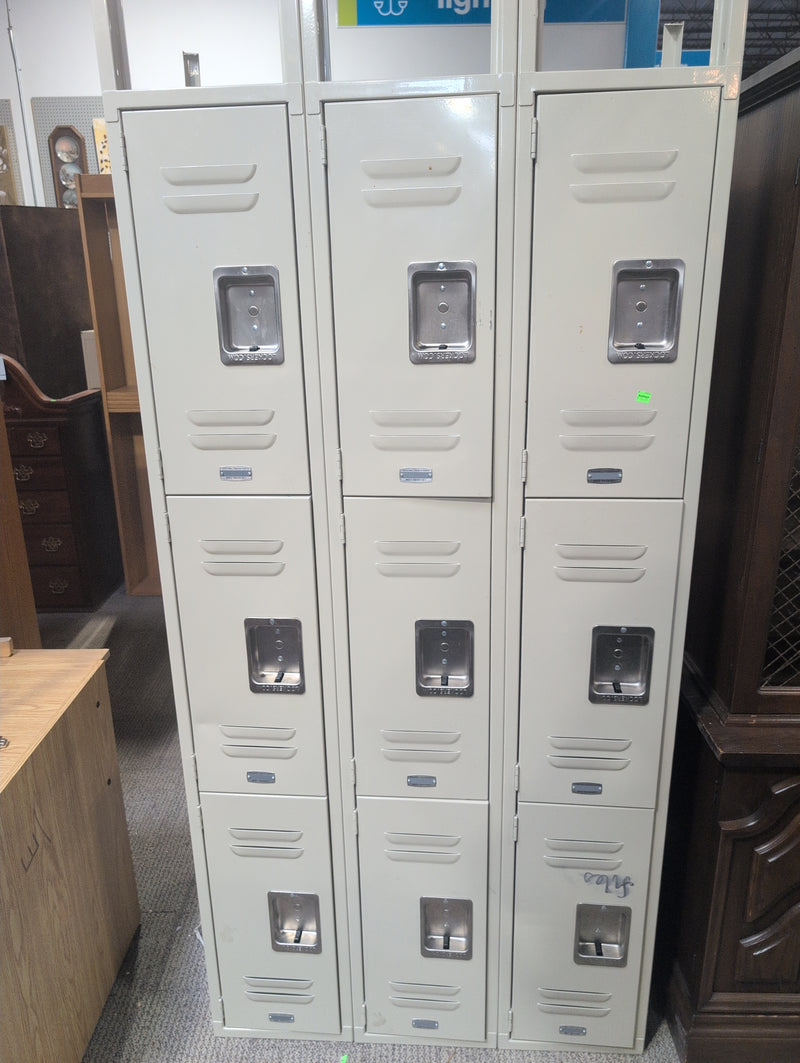 3x3 Locker Unit