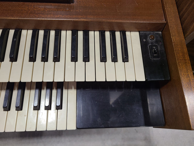 Vintage Conn "New Caprice" Electronic Spinett Organ