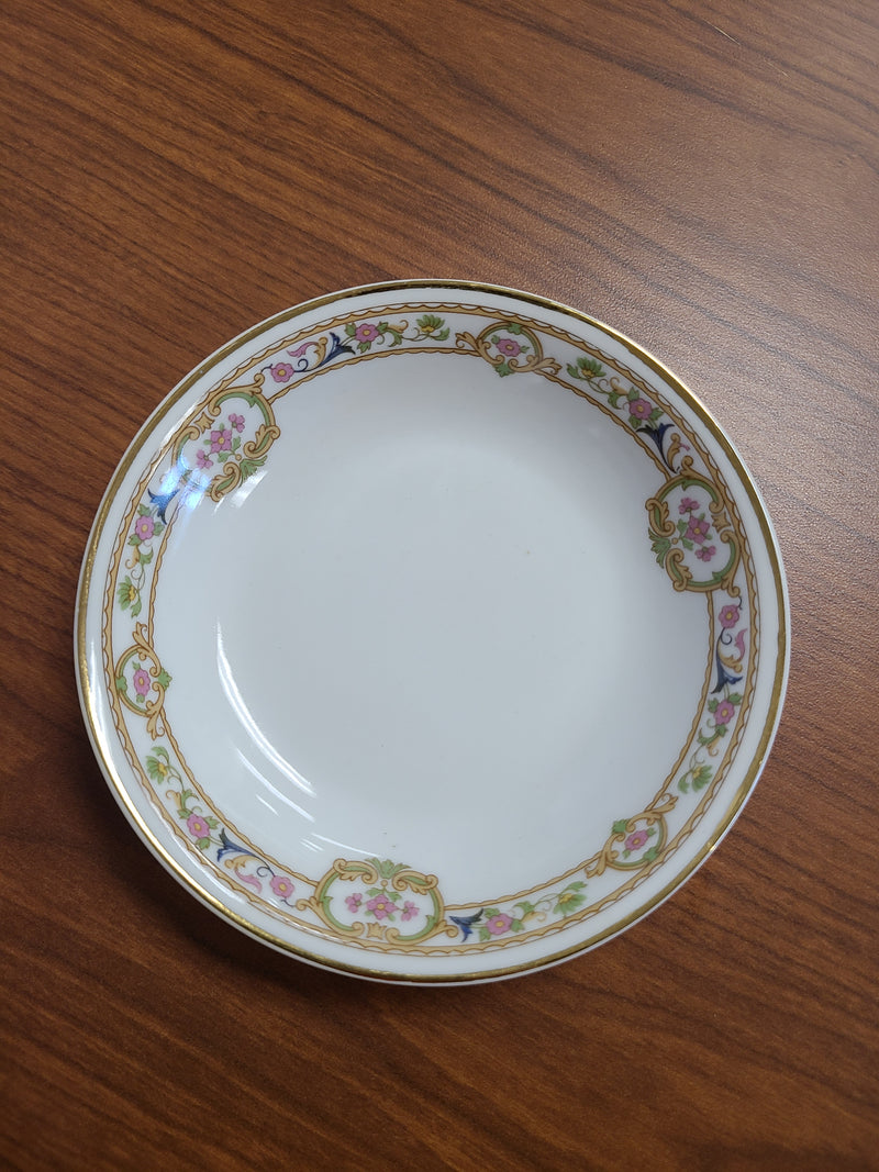 Vintage Bernardaud Limoges Fine China Dinnerware Set – "Doreen" Pattern (36 Pieces)