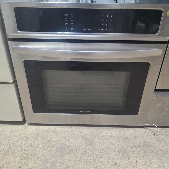 Frigidaire Single Wall Stove