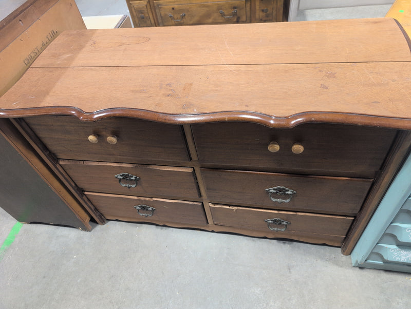 Wooden Dresser with 6 Drawers