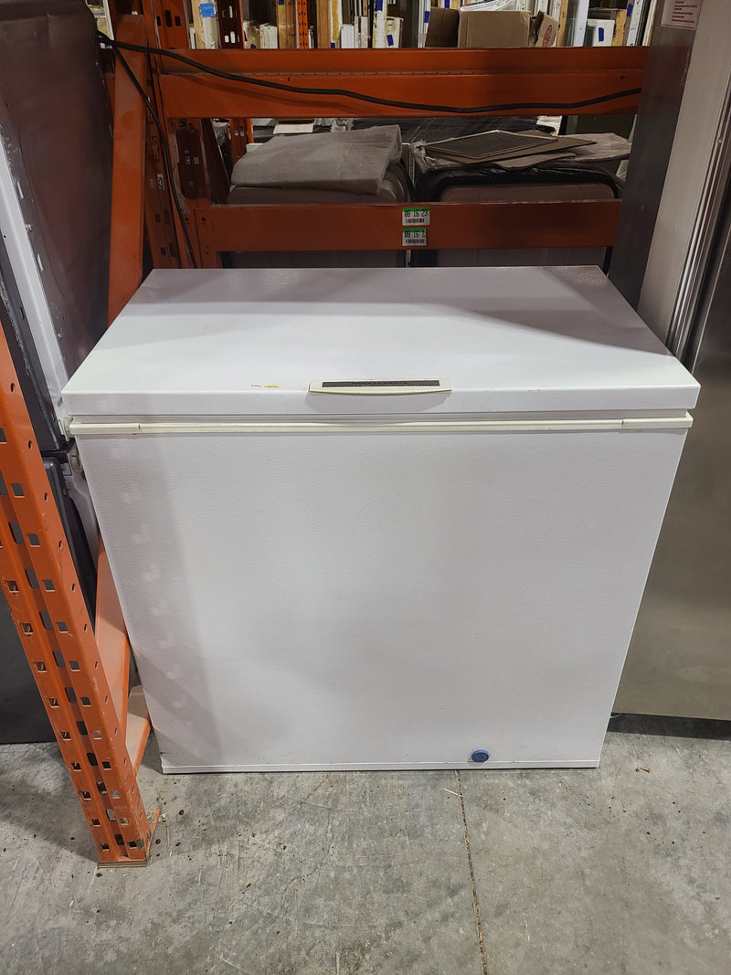 Frigidaire Heavy Duty Commercial Chest Freezer