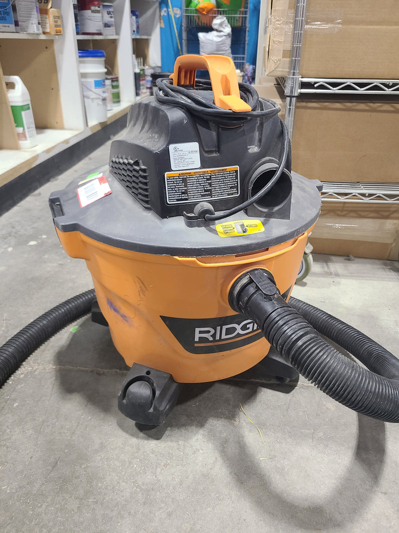 RIDGID 6 Gallon 4.25 Peak HP Wet/Dry Shop Vacuum