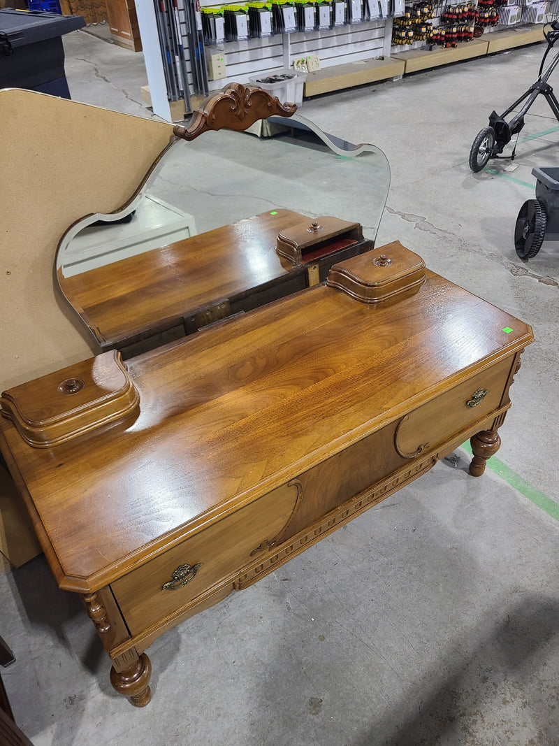 Vintage Solid Wood Vanity Dresser with Detachable Mirror
