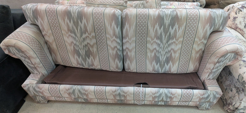 Vintage Patterned Pull Out Couch