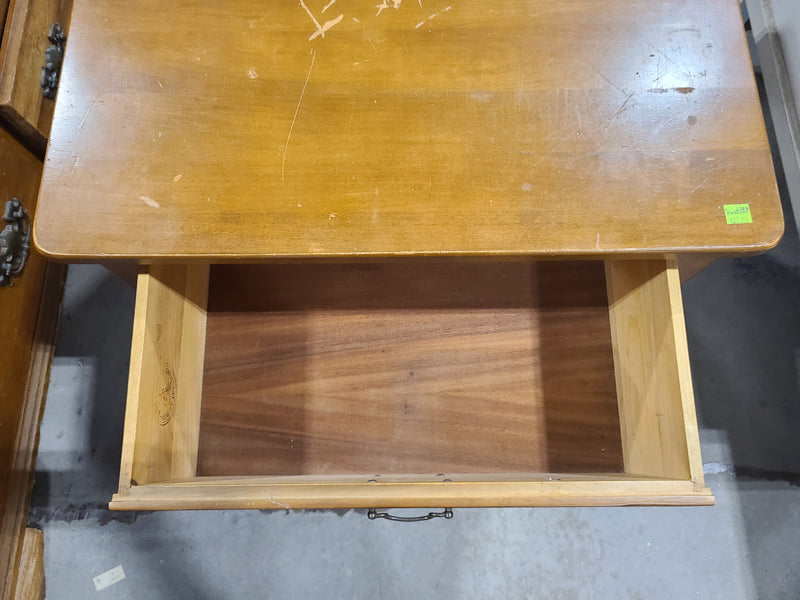 Vintage Colonial Style Solid Maple Side Table / Nightstand with Drawer