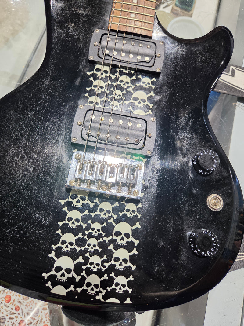 First Act ME478 "Skull &amp; Crossbones" Electric Guitar