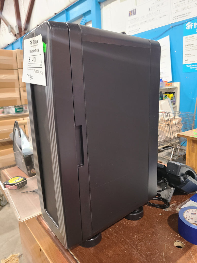 Mobicool Slim Beverage Tower Mini Fridge